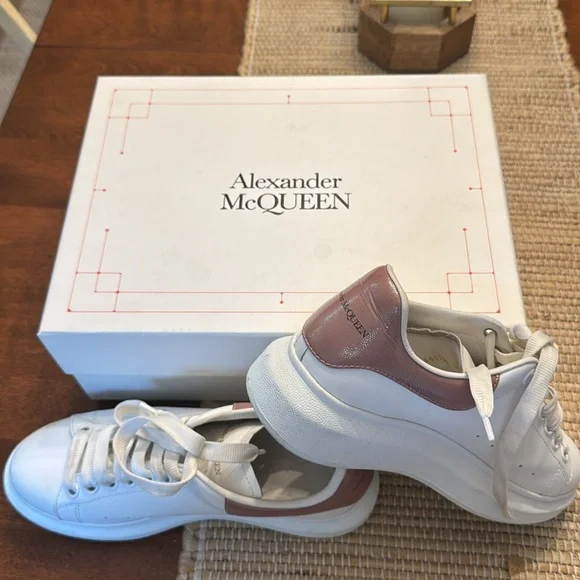Alexander McQueen Oversized Women's White and Pink Sneakers - Picture 11 of 16
